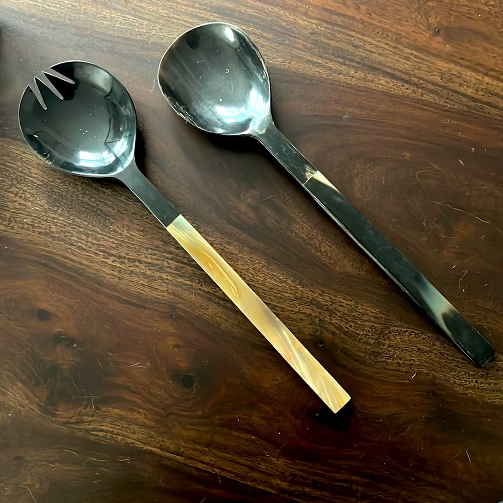 NWT! She’ll serving fork and spoon! All natural!